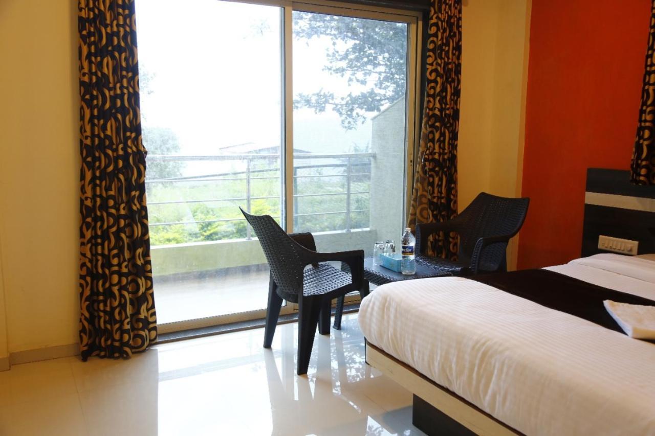 Hotel Shriyan Mahabaleshwar Bagian luar foto