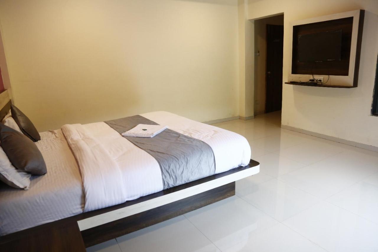 Hotel Shriyan Mahabaleshwar Bagian luar foto