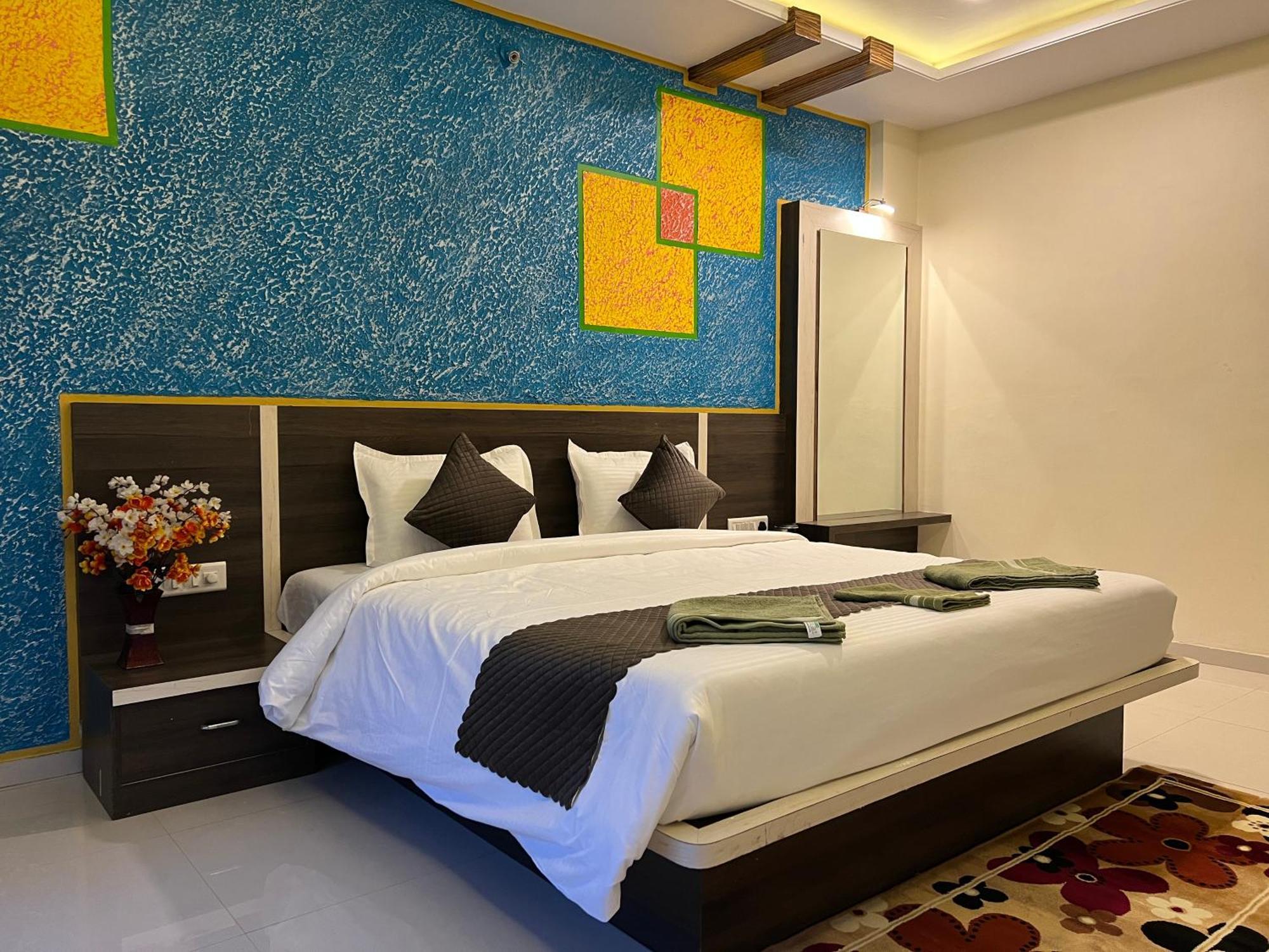 Hotel Shriyan Mahabaleshwar Bagian luar foto